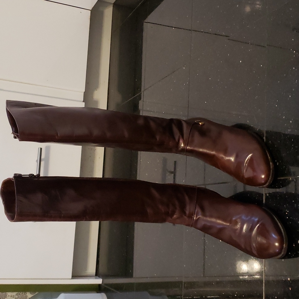 Ferragamo Brown beautiful thick  leather boot